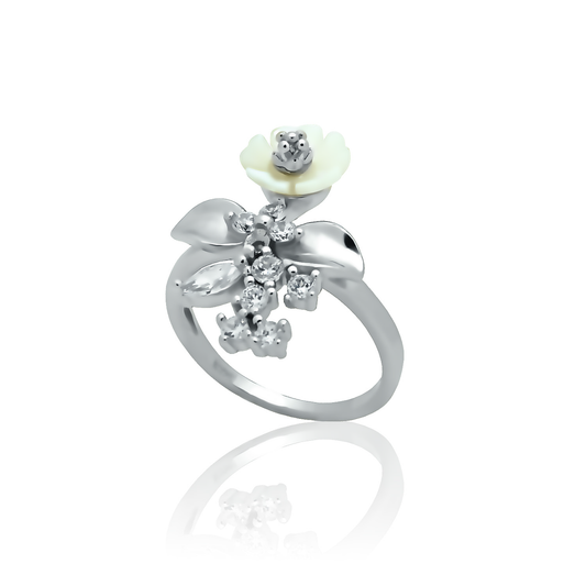 Silver ring Mother of pearl flower